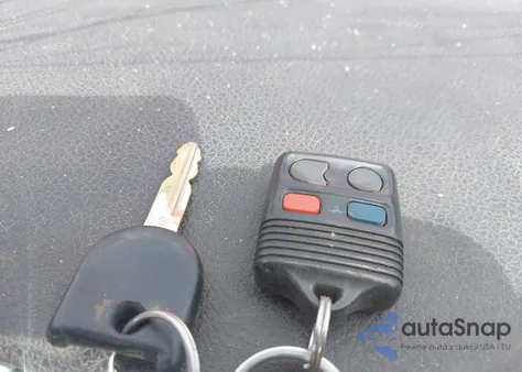 2007 Ford Mustang V6 Deluxe/V6 Premium из США, поврежденный, VIN 1ZVHT80N775245084